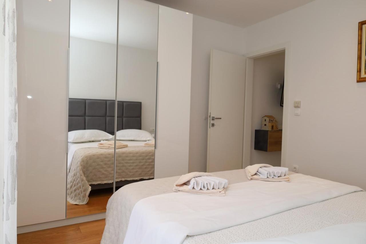 Dalmata D Apartment Podstrana Ngoại thất bức ảnh