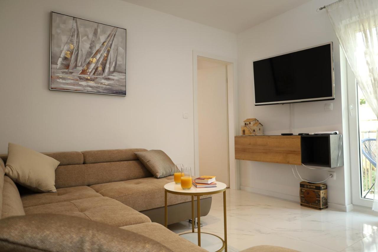 Dalmata D Apartment Podstrana Ngoại thất bức ảnh