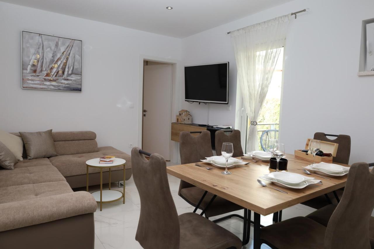 Dalmata D Apartment Podstrana Ngoại thất bức ảnh