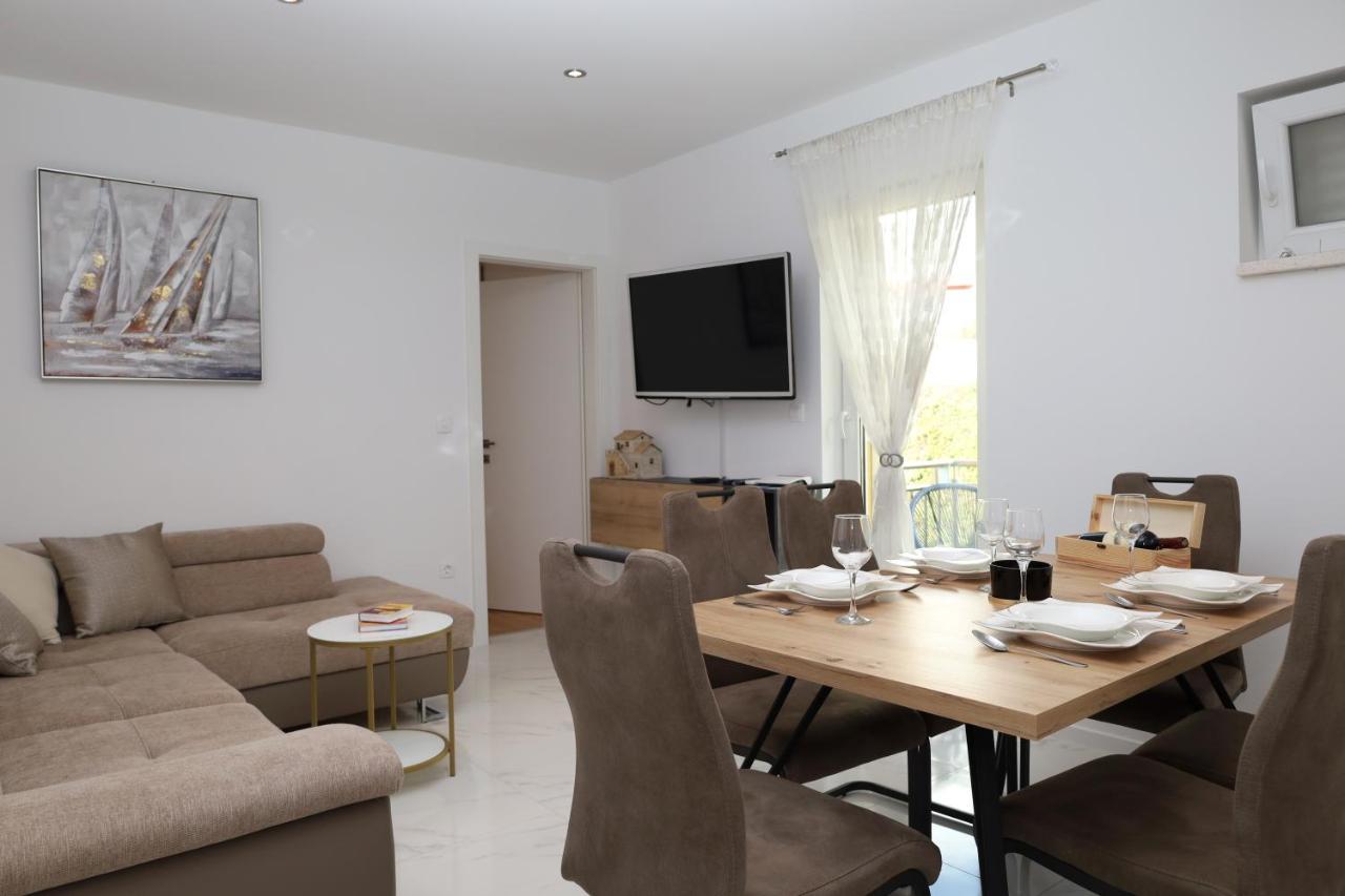 Dalmata D Apartment Podstrana Ngoại thất bức ảnh